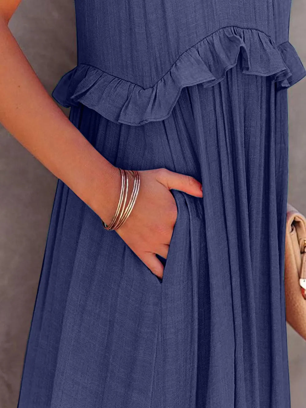 Robe Maxi Sans Manches à Volants et Poches