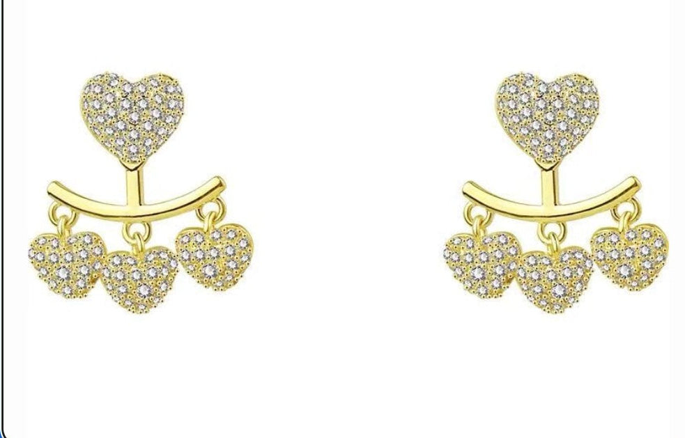 Boucles d'oreilles clous en forme de cœur ou étoile – Bijou délicat pour femme