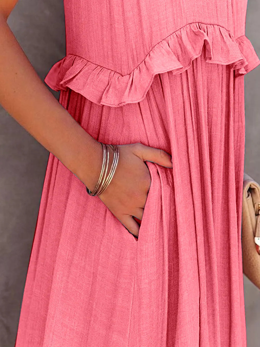 Robe Maxi Sans Manches à Volants et Poches
