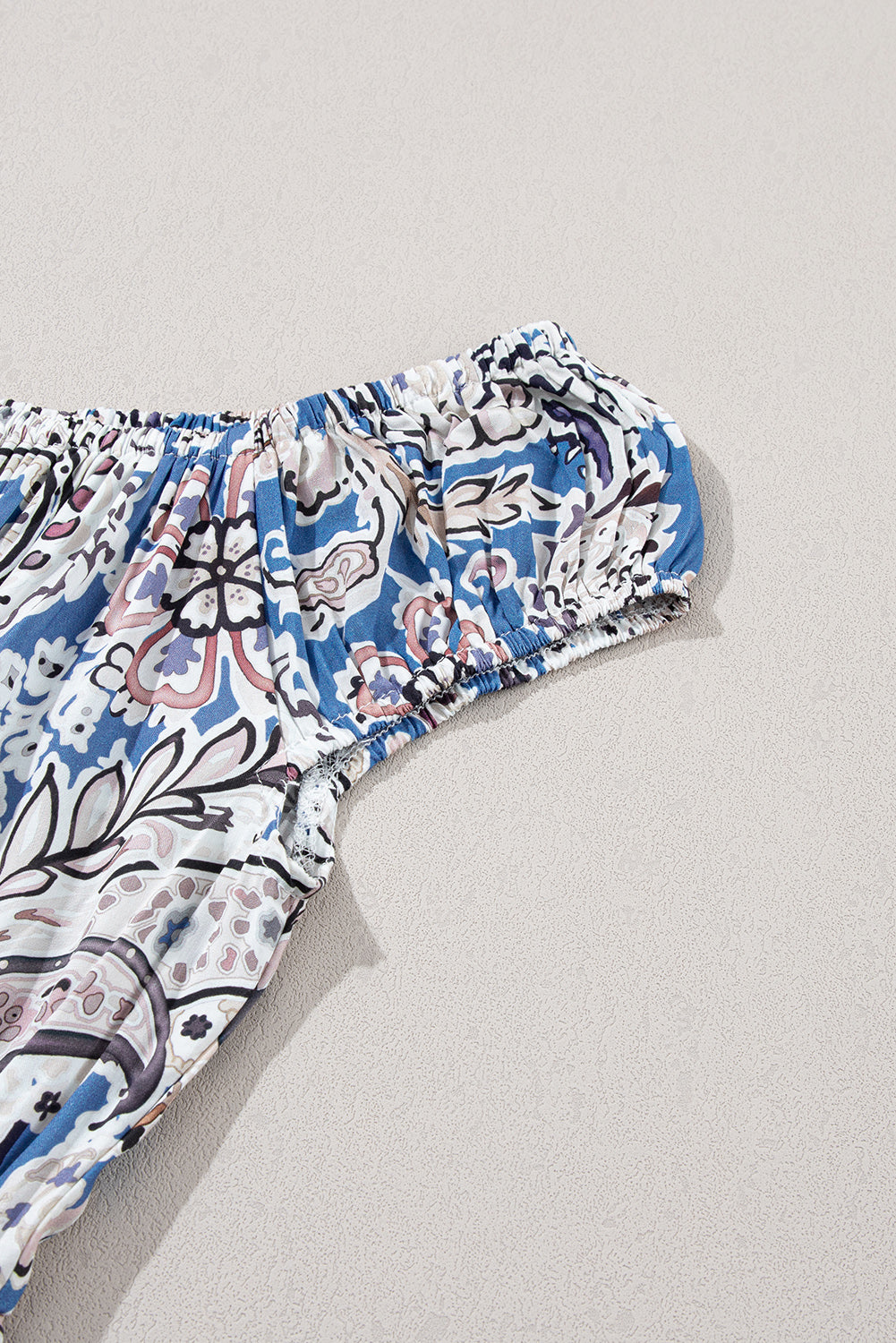 Robe Maxi Bohème Bleue À Imprimé Paisley — Épaules Dénudées