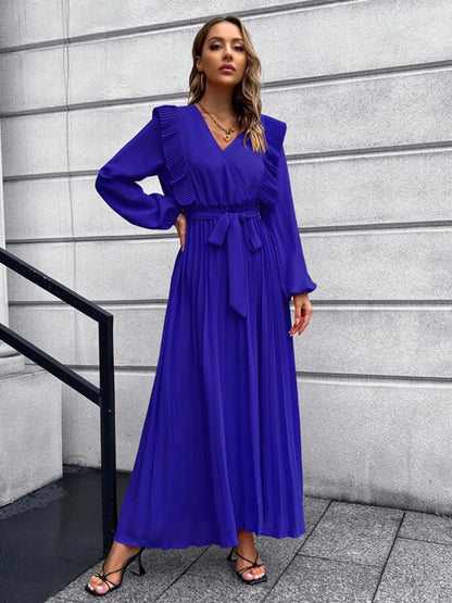 Robe Maxi Surplis Plissée — Ceinture Nouée À La Taille