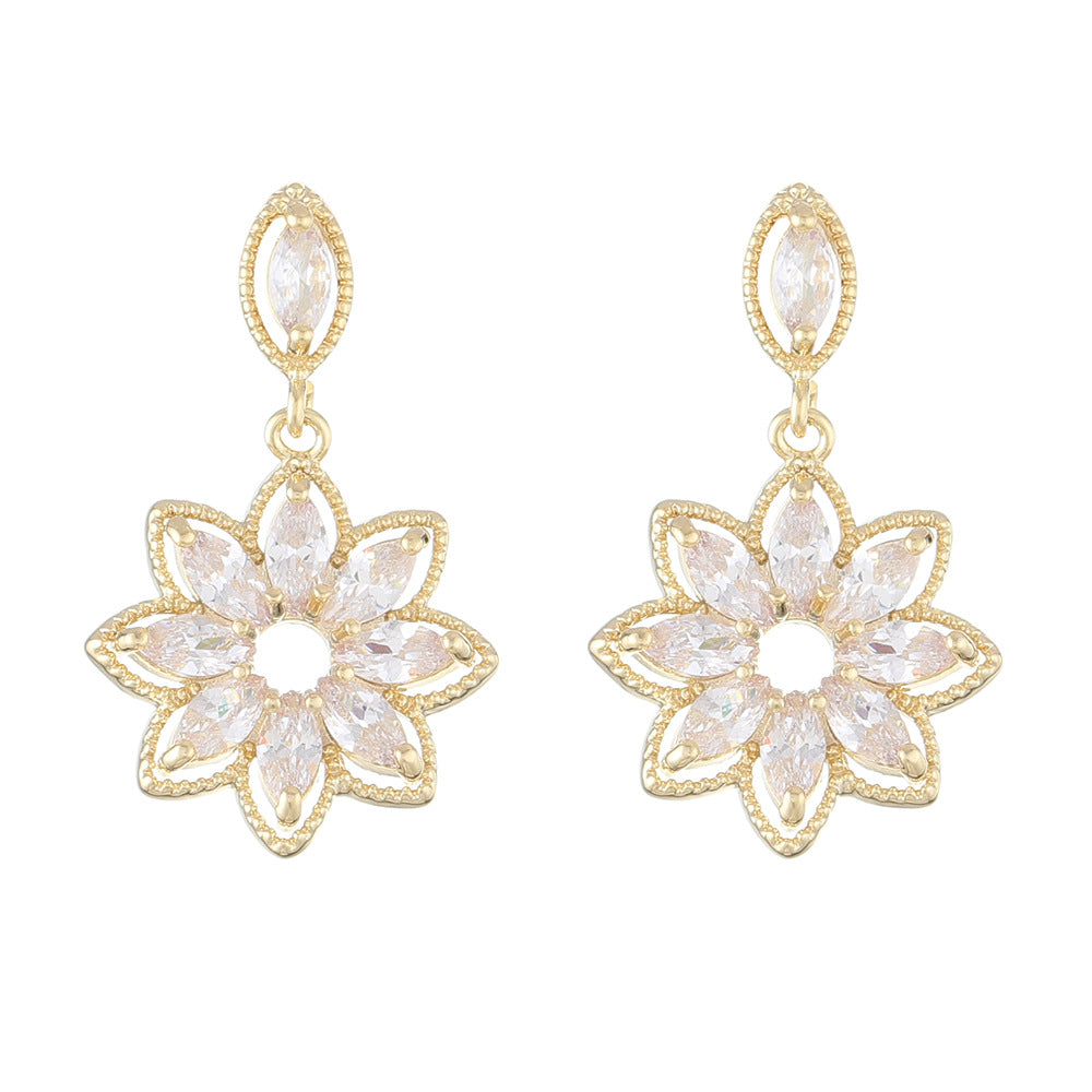 Boucles d'oreilles clous en forme de cœur ou étoile – Bijou délicat pour femme