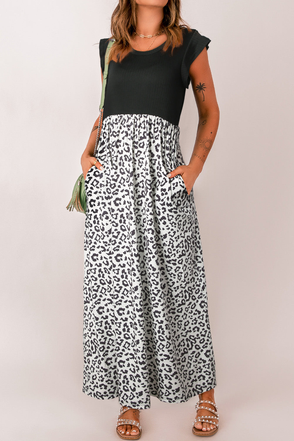 Robe longue léopard grise côtelée avec poches